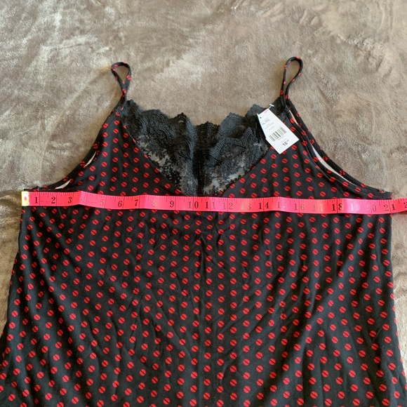 Suzy Shier Camisol - Picture 4 of 6